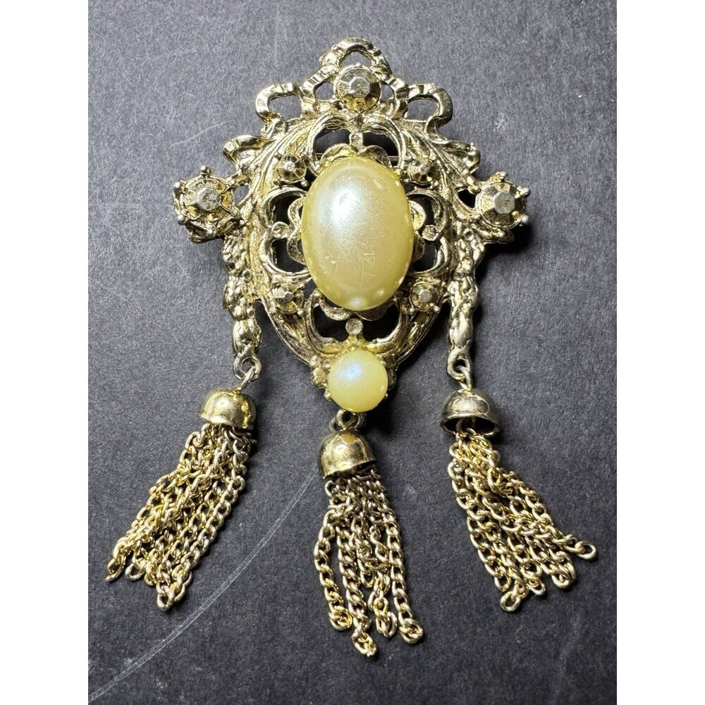 Vintage 1960s Victorian Revival Yellow Moonglow Cabochon Tassel Brooch 3”